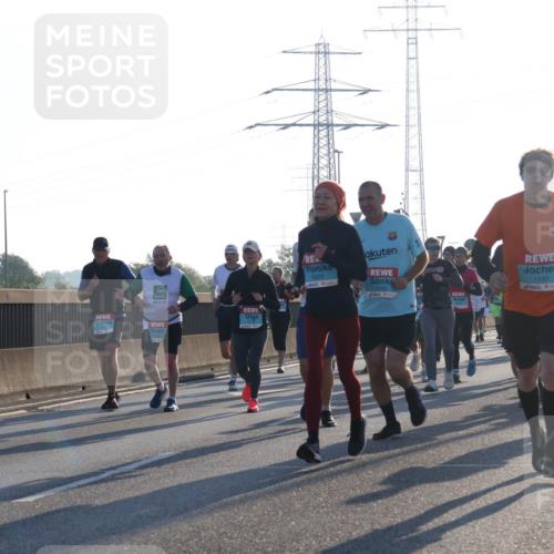 03.10.2025 - Köhlbrandbrückenlauf Luisa Fischer http://msf.ph/oto/8991853 03.10.2025 10:17:01 Position 3 1670, 42, 1430, 3128 meine-sportfotos.de