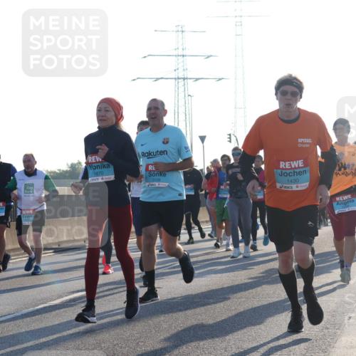 03.10.2025 - Köhlbrandbrückenlauf Luisa Fischer http://msf.ph/oto/8991859 03.10.2025 10:17:02 Position 3 1471, 1670, 3128, 1430, 42 meine-sportfotos.de