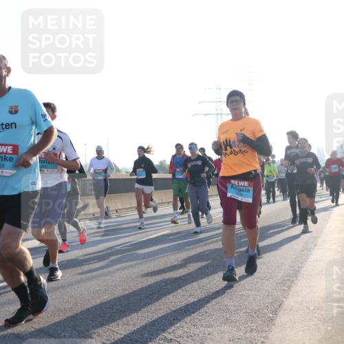03.10.2025 - Köhlbrandbrückenlauf Luisa Fischer http://msf.ph/oto/8991888 03.10.2025 10:17:04 Position 3 3128, 2921, 1 meine-sportfotos.de