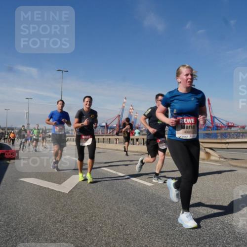 03.10.2025 - Köhlbrandbrückenlauf Matties Gatica Varas http://msf.ph/oto/8991918 03.10.2025 12:43:20 Position 2 4381, 118 meine-sportfotos.de