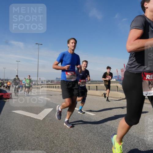 03.10.2025 - Köhlbrandbrückenlauf Matties Gatica Varas http://msf.ph/oto/8991929 03.10.2025 12:43:22 Position 2 6562, 5791, 18 meine-sportfotos.de