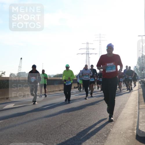 03.10.2025 - Köhlbrandbrückenlauf Luisa Fischer http://msf.ph/oto/8991945 03.10.2025 10:17:10 Position 3 1498 meine-sportfotos.de