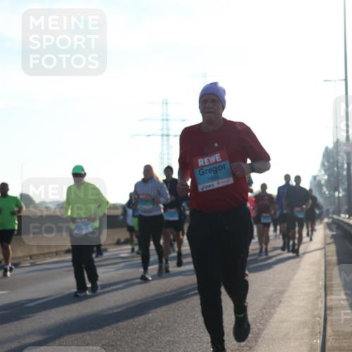 03.10.2025 - Köhlbrandbrückenlauf Luisa Fischer http://msf.ph/oto/8991948 03.10.2025 10:17:10 Position 3 1498 meine-sportfotos.de