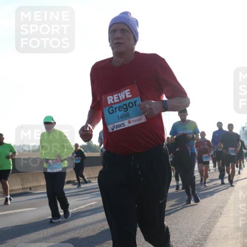 03.10.2025 - Köhlbrandbrückenlauf Luisa Fischer http://msf.ph/oto/8991955 03.10.2025 10:17:11 Position 3 1498 meine-sportfotos.de