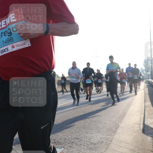 03.10.2025 - Köhlbrandbrückenlauf Luisa Fischer http://msf.ph/oto/8991962 03.10.2025 10:17:11 Position 3 1498 meine-sportfotos.de