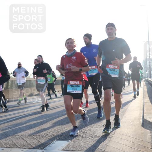 03.10.2025 - Köhlbrandbrückenlauf Luisa Fischer http://msf.ph/oto/8992009 03.10.2025 10:17:15 Position 3 3168, 2029, 1501, 1363 meine-sportfotos.de