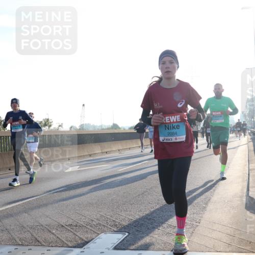 03.10.2025 - Köhlbrandbrückenlauf Luisa Fischer http://msf.ph/oto/8992036 03.10.2025 10:17:18 Position 3 2084 meine-sportfotos.de