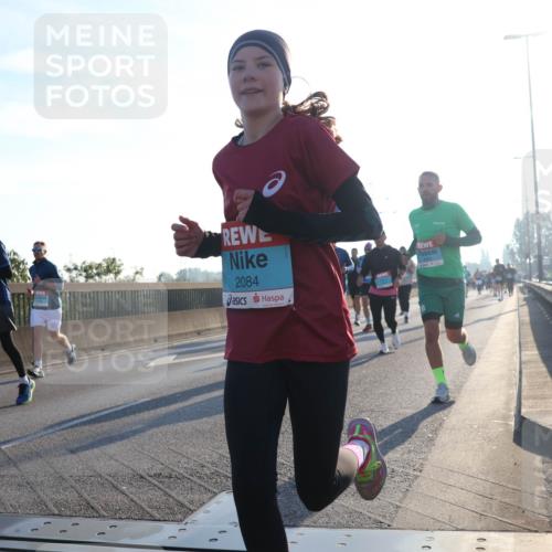 03.10.2025 - Köhlbrandbrückenlauf Luisa Fischer http://msf.ph/oto/8992041 03.10.2025 10:17:19 Position 3 2084, 100, 00 meine-sportfotos.de
