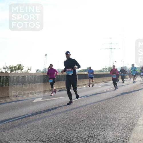 03.10.2025 - Köhlbrandbrückenlauf Luisa Fischer http://msf.ph/oto/8992093 03.10.2025 10:17:24 Position 3  meine-sportfotos.de