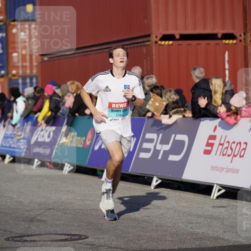 03.10.2025 - Köhlbrandbrückenlauf Michael Burmester http://msf.ph/oto/8992099 03.10.2025 09:51:13 Ziel 1032, 3154, 3460 meine-sportfotos.de