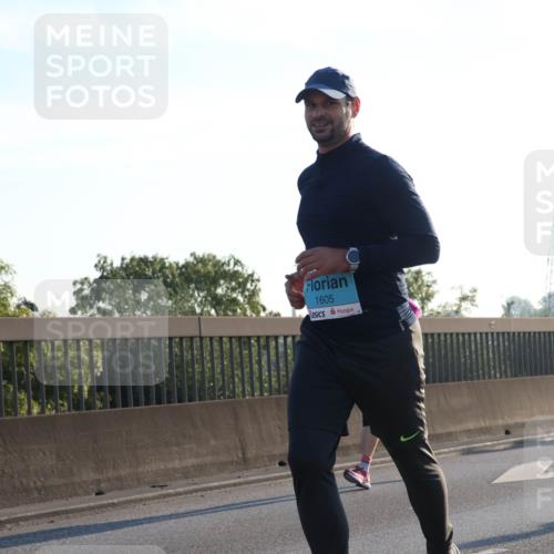 03.10.2025 - Köhlbrandbrückenlauf Luisa Fischer http://msf.ph/oto/8992108 03.10.2025 10:17:25 Position 3 1605 meine-sportfotos.de