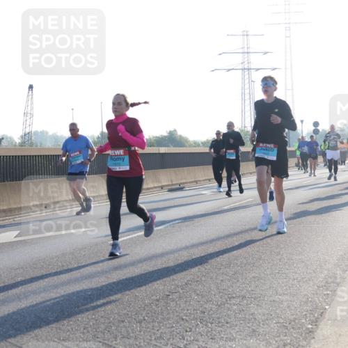 03.10.2025 - Köhlbrandbrückenlauf Luisa Fischer http://msf.ph/oto/8992116 03.10.2025 10:17:27 Position 3 1515 meine-sportfotos.de