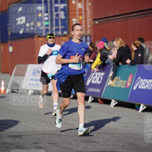 03.10.2025 - Köhlbrandbrückenlauf Michael Burmester http://msf.ph/oto/8992129 03.10.2025 09:51:17 Ziel 1032, 3082, 3154, 3460, 3740 meine-sportfotos.de