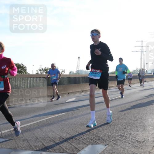 03.10.2025 - Köhlbrandbrückenlauf Luisa Fischer http://msf.ph/oto/8992135 03.10.2025 10:17:28 Position 3 1515, 1933 meine-sportfotos.de