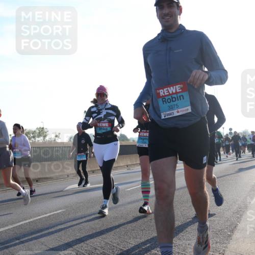 03.10.2025 - Köhlbrandbrückenlauf Luisa Fischer http://msf.ph/oto/8992195 03.10.2025 10:17:34 Position 3 1636, 3375 meine-sportfotos.de
