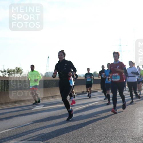 03.10.2025 - Köhlbrandbrückenlauf Luisa Fischer http://msf.ph/oto/8992254 03.10.2025 10:17:40 Position 3  meine-sportfotos.de
