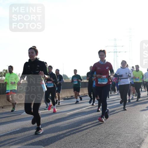 03.10.2025 - Köhlbrandbrückenlauf Luisa Fischer http://msf.ph/oto/8992257 03.10.2025 10:17:41 Position 3 3596 meine-sportfotos.de