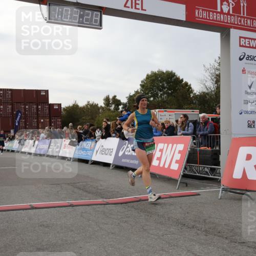 03.10.2025 - Köhlbrandbrückenlauf Yannick Fuchs http://msf.ph/oto/8992311 03.10.2025 16:03:27 Ziel 7013, 7094, 7224, 7284, 7418, 7485, 9103, 9678 meine-sportfotos.de