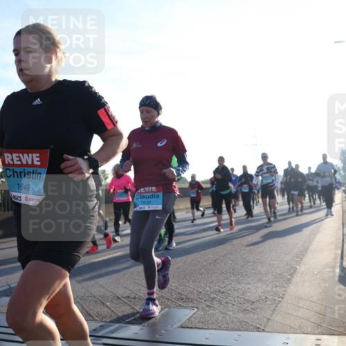 03.10.2025 - Köhlbrandbrückenlauf Luisa Fischer http://msf.ph/oto/8992336 03.10.2025 10:17:48 Position 3 1649, 1633, 00 meine-sportfotos.de