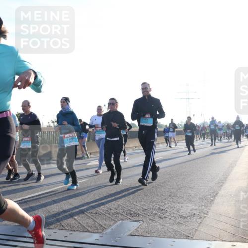 03.10.2025 - Köhlbrandbrückenlauf Luisa Fischer http://msf.ph/oto/8992422 03.10.2025 10:17:56 Position 3 1337, 200 meine-sportfotos.de