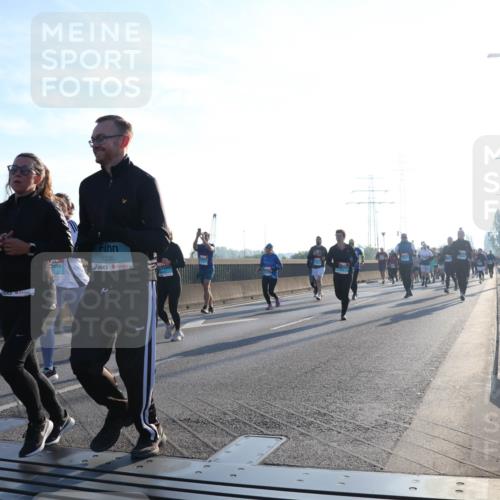 03.10.2025 - Köhlbrandbrückenlauf Luisa Fischer http://msf.ph/oto/8992430 03.10.2025 10:17:57 Position 3 1535, 00 meine-sportfotos.de
