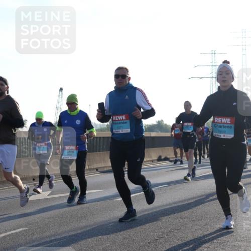 03.10.2025 - Köhlbrandbrückenlauf Luisa Fischer http://msf.ph/oto/8992465 03.10.2025 10:18:00 Position 3 1371, 1469 meine-sportfotos.de
