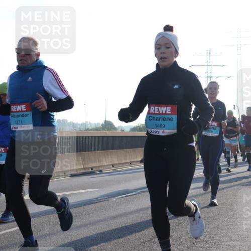 03.10.2025 - Köhlbrandbrückenlauf Luisa Fischer http://msf.ph/oto/8992472 03.10.2025 10:18:01 Position 3 2956, 1371, 1469, 1654 meine-sportfotos.de