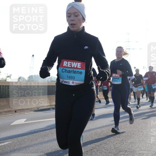 03.10.2025 - Köhlbrandbrückenlauf Luisa Fischer http://msf.ph/oto/8992475 03.10.2025 10:18:01 Position 3 371, 5, 1469, 1654 meine-sportfotos.de