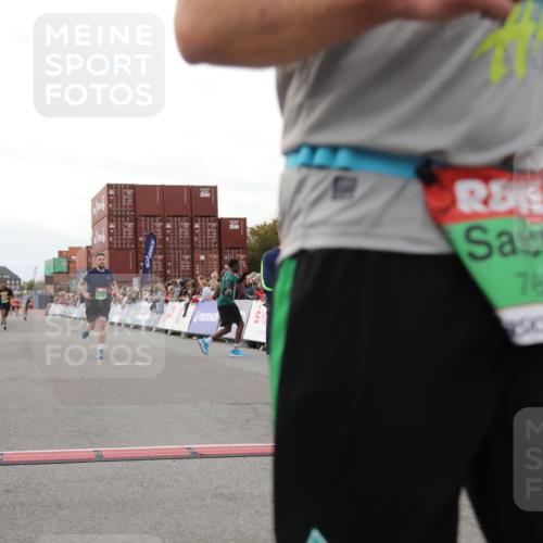 03.10.2025 - Köhlbrandbrückenlauf Yannick Fuchs http://msf.ph/oto/8992543 03.10.2025 16:03:32 Ziel 7094, 7224, 7284, 7418, 7485, 9103, 9632, 9666 meine-sportfotos.de