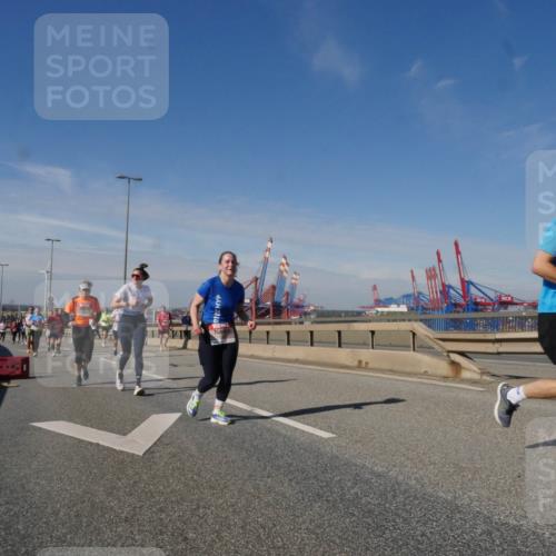 03.10.2025 - Köhlbrandbrückenlauf Matties Gatica Varas http://msf.ph/oto/8992582 03.10.2025 12:44:37 Position 2  meine-sportfotos.de