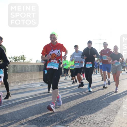 03.10.2025 - Köhlbrandbrückenlauf Luisa Fischer http://msf.ph/oto/8992584 03.10.2025 10:18:12 Position 3 3699, 1485, 1634 meine-sportfotos.de