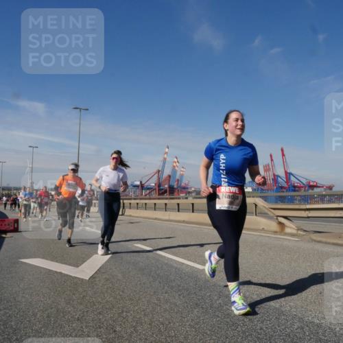 03.10.2025 - Köhlbrandbrückenlauf Matties Gatica Varas http://msf.ph/oto/8992590 03.10.2025 12:44:38 Position 2 5794 meine-sportfotos.de