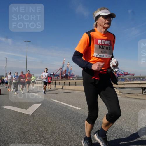 03.10.2025 - Köhlbrandbrückenlauf Matties Gatica Varas http://msf.ph/oto/8992611 03.10.2025 12:44:40 Position 2 6269, 118 meine-sportfotos.de