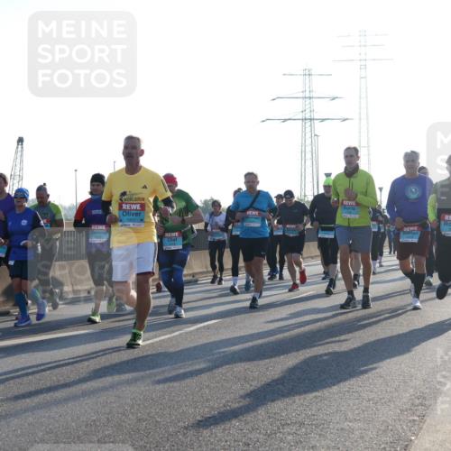 03.10.2025 - Köhlbrandbrückenlauf Luisa Fischer http://msf.ph/oto/8992635 03.10.2025 10:18:18 Position 3 1922 meine-sportfotos.de