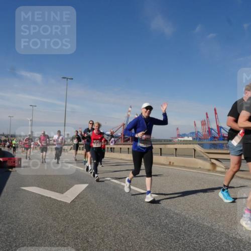 03.10.2025 - Köhlbrandbrückenlauf Matties Gatica Varas http://msf.ph/oto/8992702 03.10.2025 12:44:51 Position 2  meine-sportfotos.de