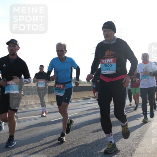 03.10.2025 - Köhlbrandbrückenlauf Luisa Fischer http://msf.ph/oto/8992712 03.10.2025 10:18:25 Position 3 3734, 2902, 1329 meine-sportfotos.de