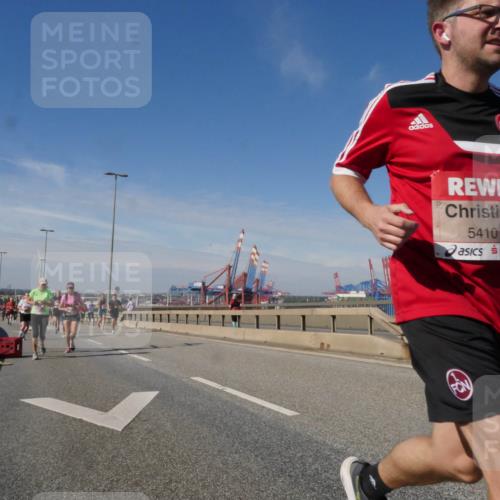 03.10.2025 - Köhlbrandbrückenlauf Matties Gatica Varas http://msf.ph/oto/8992755 03.10.2025 12:44:57 Position 2 5410 meine-sportfotos.de