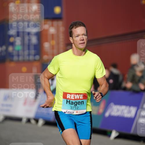 03.10.2025 - Köhlbrandbrückenlauf Michael Burmester http://msf.ph/oto/8992766 03.10.2025 09:52:42 Ziel 1055, 2792, 2933, 3008, 3269, 3712 meine-sportfotos.de