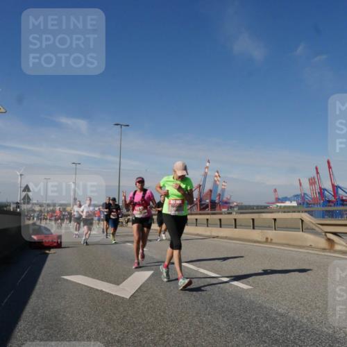 03.10.2025 - Köhlbrandbrückenlauf Matties Gatica Varas http://msf.ph/oto/8992778 03.10.2025 12:45:00 Position 2  meine-sportfotos.de