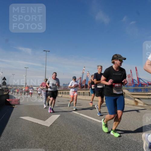 03.10.2025 - Köhlbrandbrückenlauf Matties Gatica Varas http://msf.ph/oto/8992813 03.10.2025 12:45:04 Position 2 4325 meine-sportfotos.de