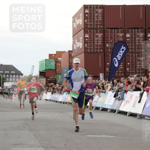 03.10.2025 - Köhlbrandbrückenlauf Yannick Fuchs http://msf.ph/oto/8992836 03.10.2025 16:03:43 Ziel 7409, 8980, 8981, 9484, 9666, 9730 meine-sportfotos.de