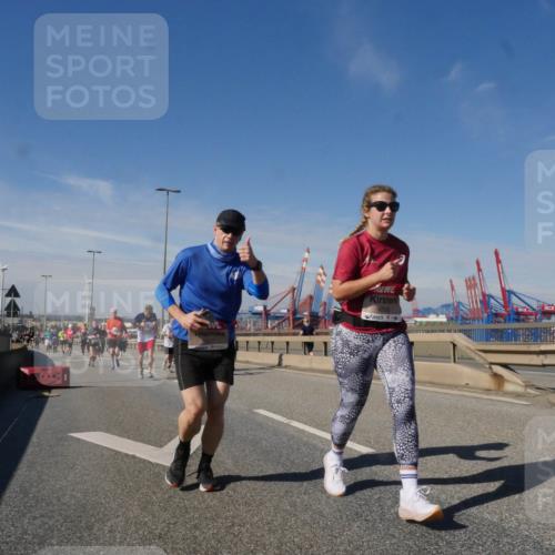 03.10.2025 - Köhlbrandbrückenlauf Matties Gatica Varas http://msf.ph/oto/8992837 03.10.2025 12:45:06 Position 2 6517, 4538 meine-sportfotos.de