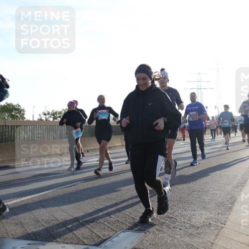 03.10.2025 - Köhlbrandbrückenlauf Luisa Fischer http://msf.ph/oto/8992891 03.10.2025 10:18:43 Position 3 1124 meine-sportfotos.de