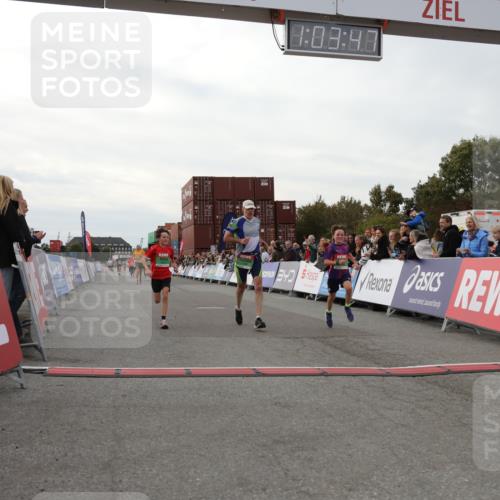03.10.2025 - Köhlbrandbrückenlauf Yannick Fuchs http://msf.ph/oto/8992901 03.10.2025 16:03:45 Ziel 7409, 8980, 8981, 9484, 9730 meine-sportfotos.de