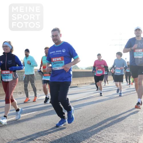 03.10.2025 - Köhlbrandbrückenlauf Luisa Fischer http://msf.ph/oto/8992907 03.10.2025 10:18:44 Position 3 1812, 1865, 3653 meine-sportfotos.de