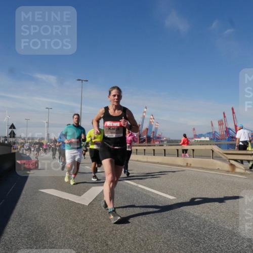 03.10.2025 - Köhlbrandbrückenlauf Matties Gatica Varas http://msf.ph/oto/8992950 03.10.2025 12:45:20 Position 2 6680 meine-sportfotos.de