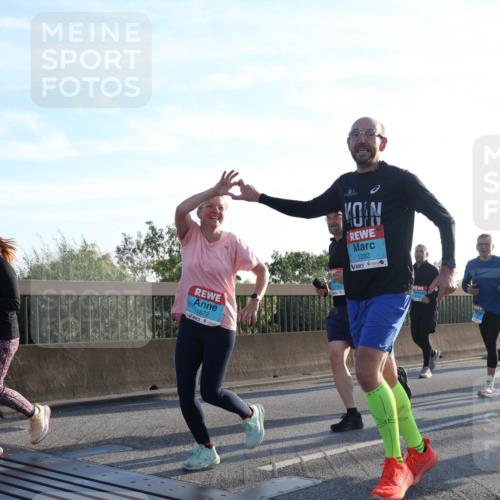 03.10.2025 - Köhlbrandbrückenlauf Luisa Fischer http://msf.ph/oto/8992982 03.10.2025 10:18:52 Position 3 1672, 1282 meine-sportfotos.de