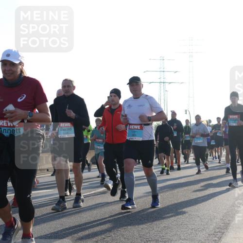 03.10.2025 - Köhlbrandbrückenlauf Luisa Fischer http://msf.ph/oto/8993058 03.10.2025 10:18:59 Position 3 1786, 3815, 1 meine-sportfotos.de