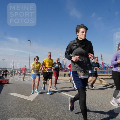 03.10.2025 - Köhlbrandbrückenlauf Matties Gatica Varas http://msf.ph/oto/8993142 03.10.2025 12:45:41 Position 2 6705 meine-sportfotos.de