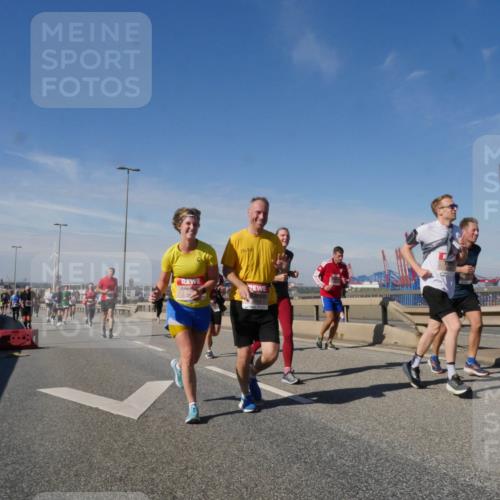 03.10.2025 - Köhlbrandbrückenlauf Matties Gatica Varas http://msf.ph/oto/8993144 03.10.2025 12:45:41 Position 2  meine-sportfotos.de